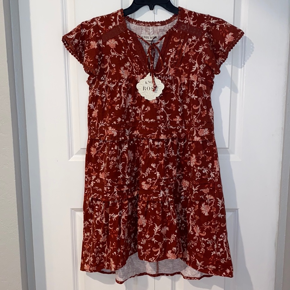 KNOT ROSE MINI TIERED FLORAL DRESS - Picture 2 of 8